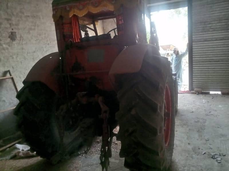 tractor 4