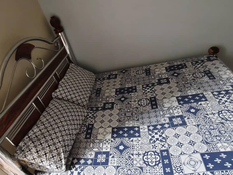 use bed 1