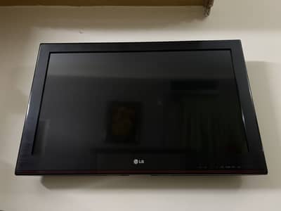 LG 32” LCD TV