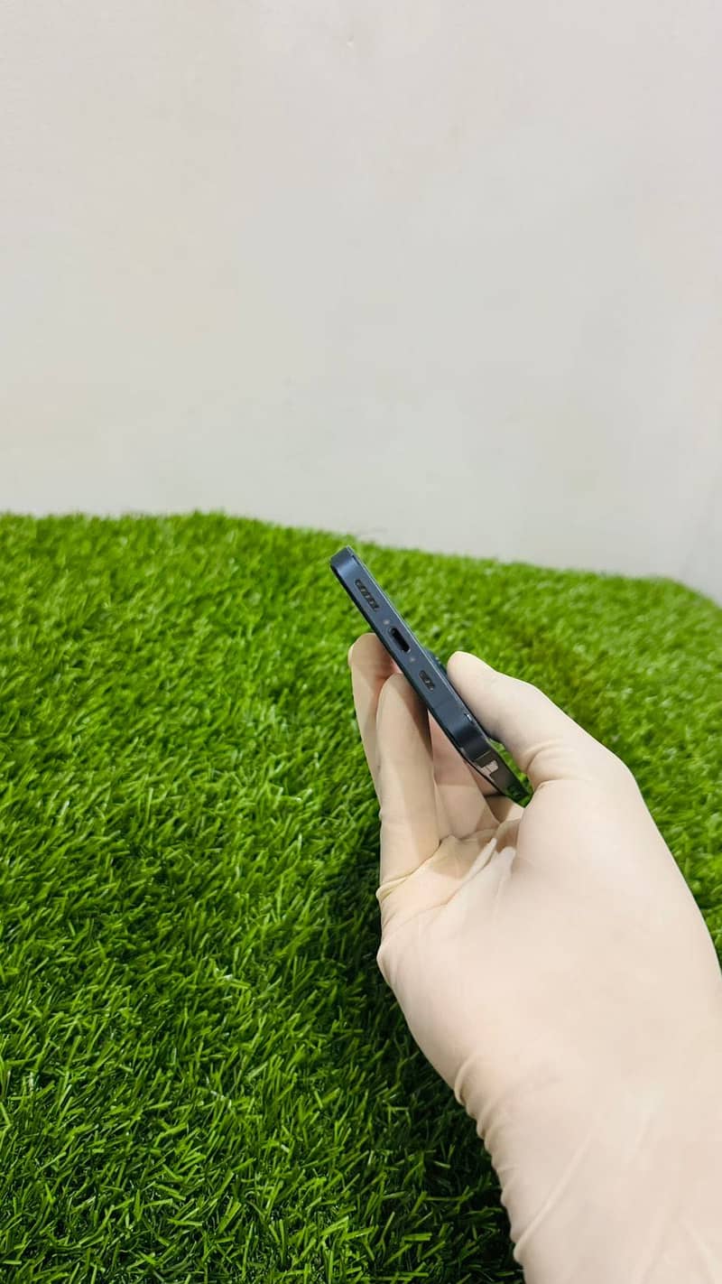 Apple iPhone 12 Pro 7