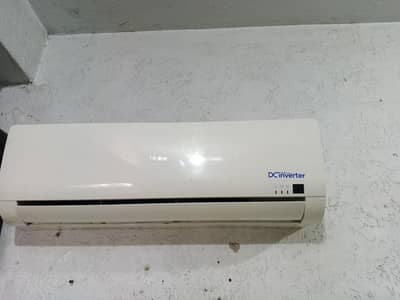 HAIER INVERTER DC HEAT AND COOL