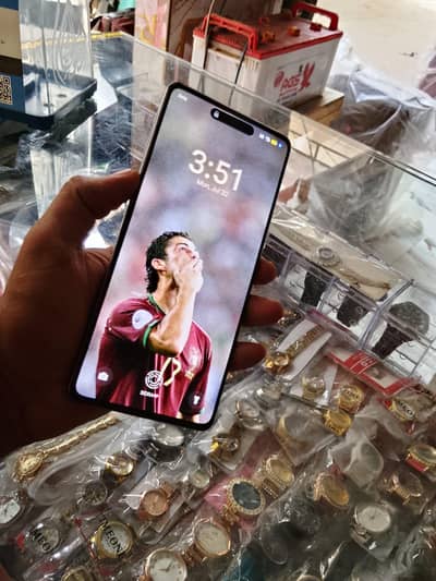 Tecno CAMON 30