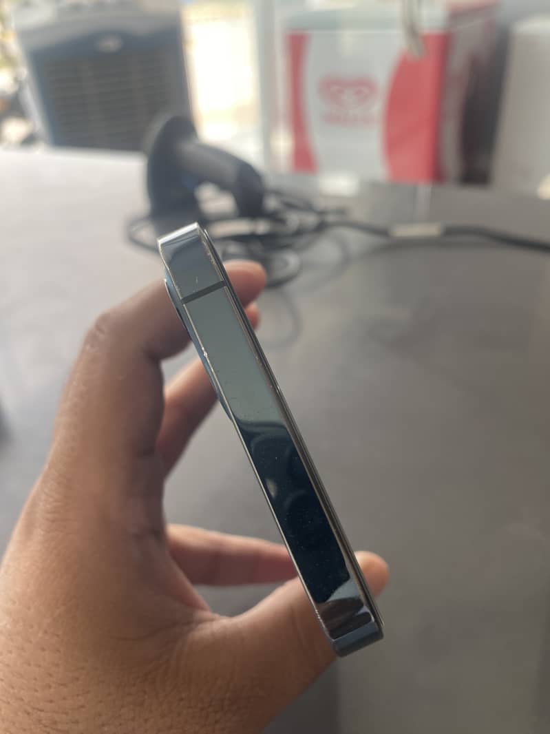 Apple iPhone 12 Pro 1