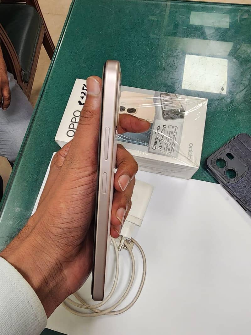 OPPO A6 2