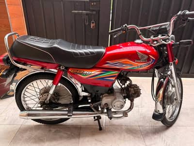 Honda CD 70 2020 Red