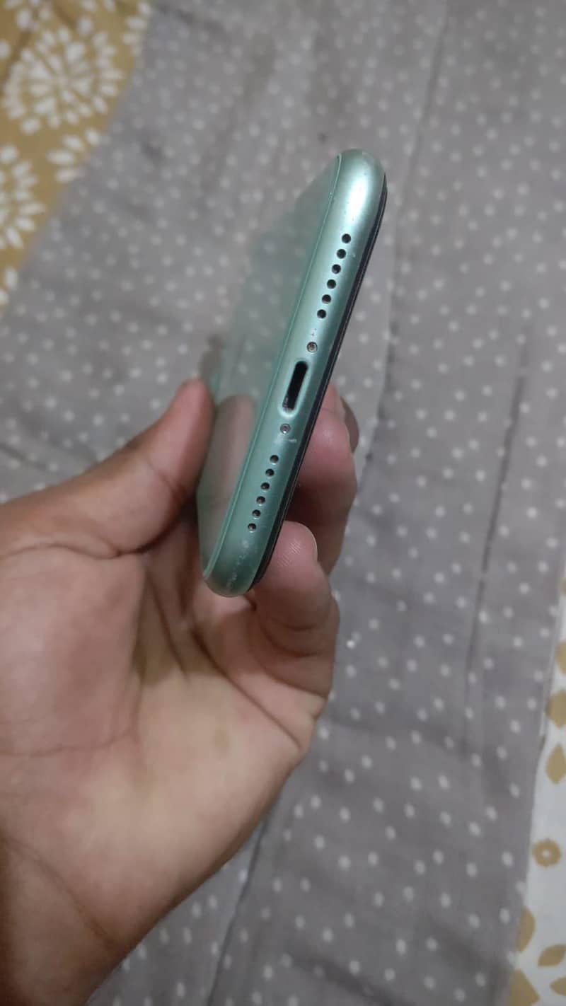 Apple iPhone 11 2