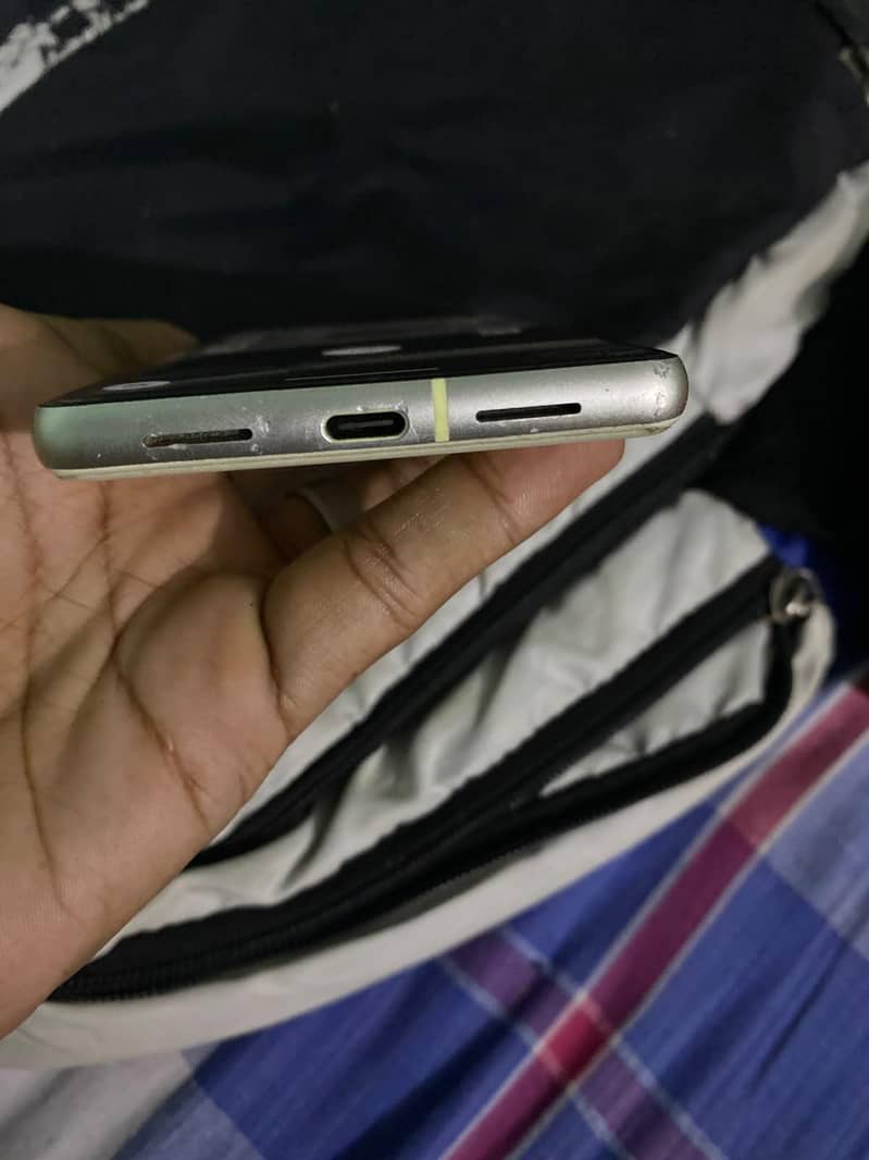 Google Pixel 7 3