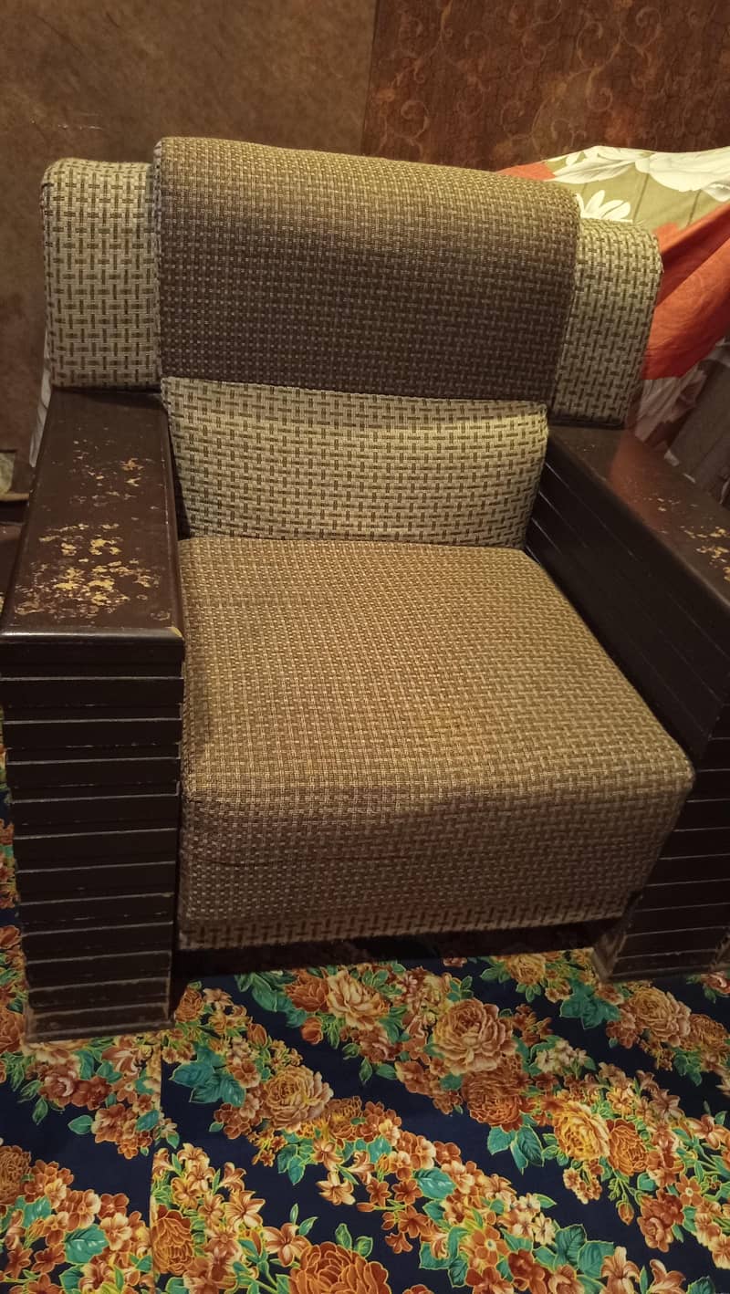 5 sofa 1