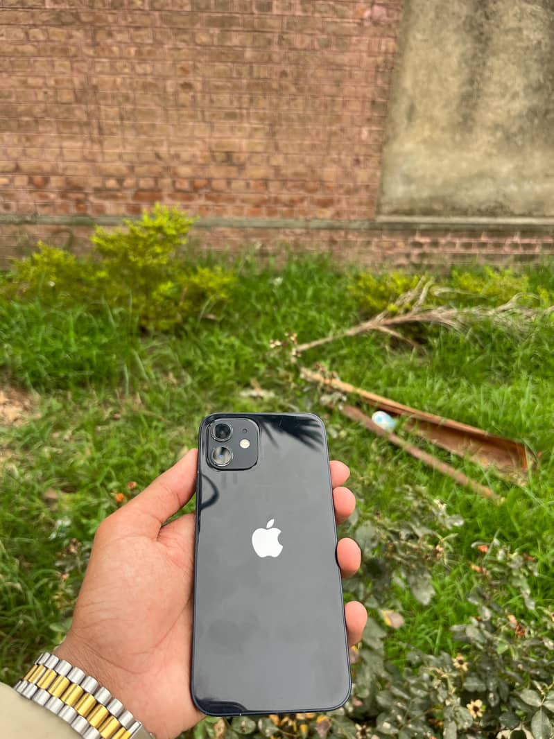 Apple iPhone 12 7