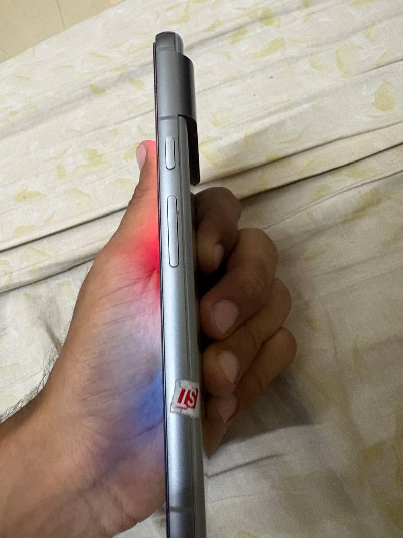 Google Pixel 8 3