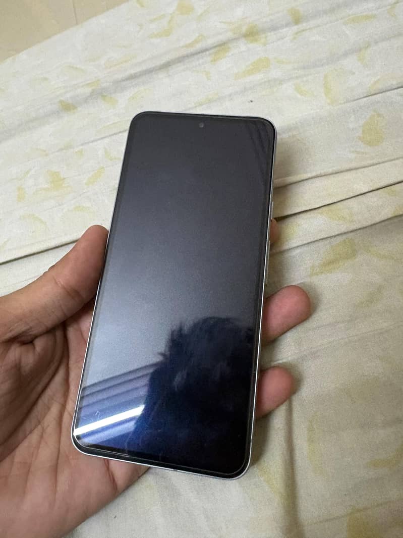 Google Pixel 8 5