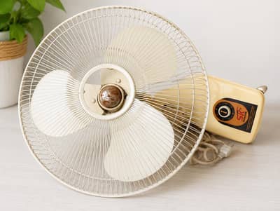 SK Bracket/Wall Fans For Urgent Sale|Powerful Air |3 Speed Control