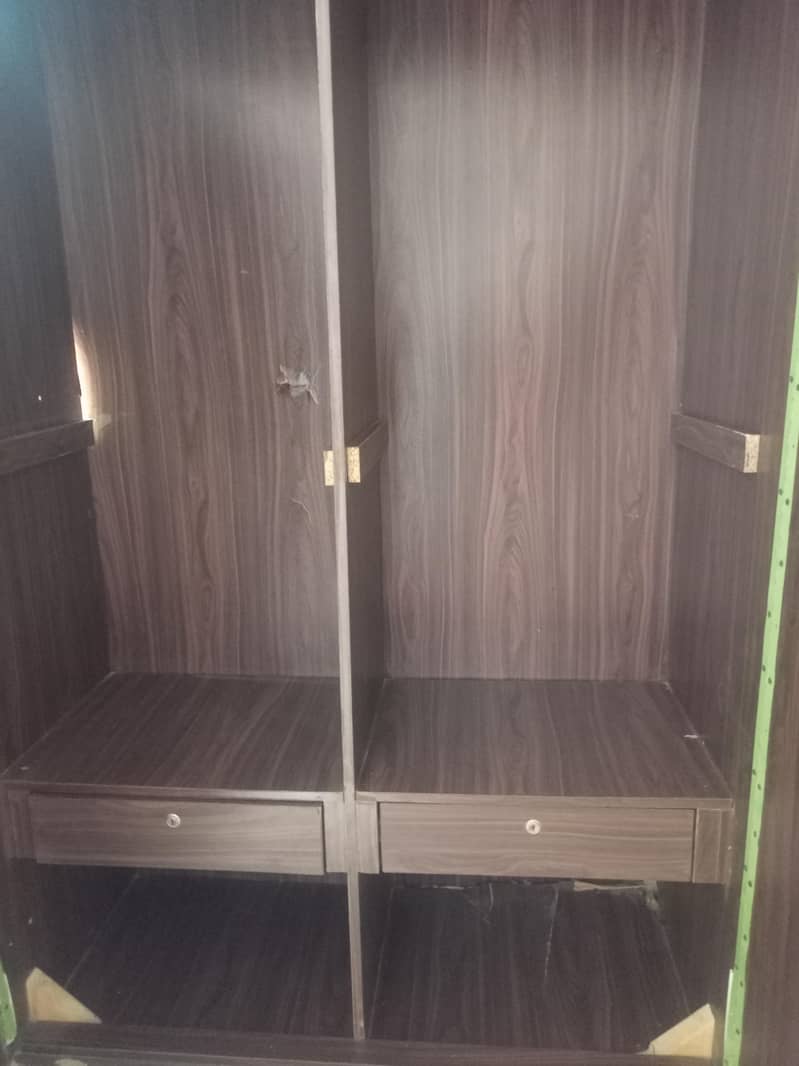 two door wardrobe 3