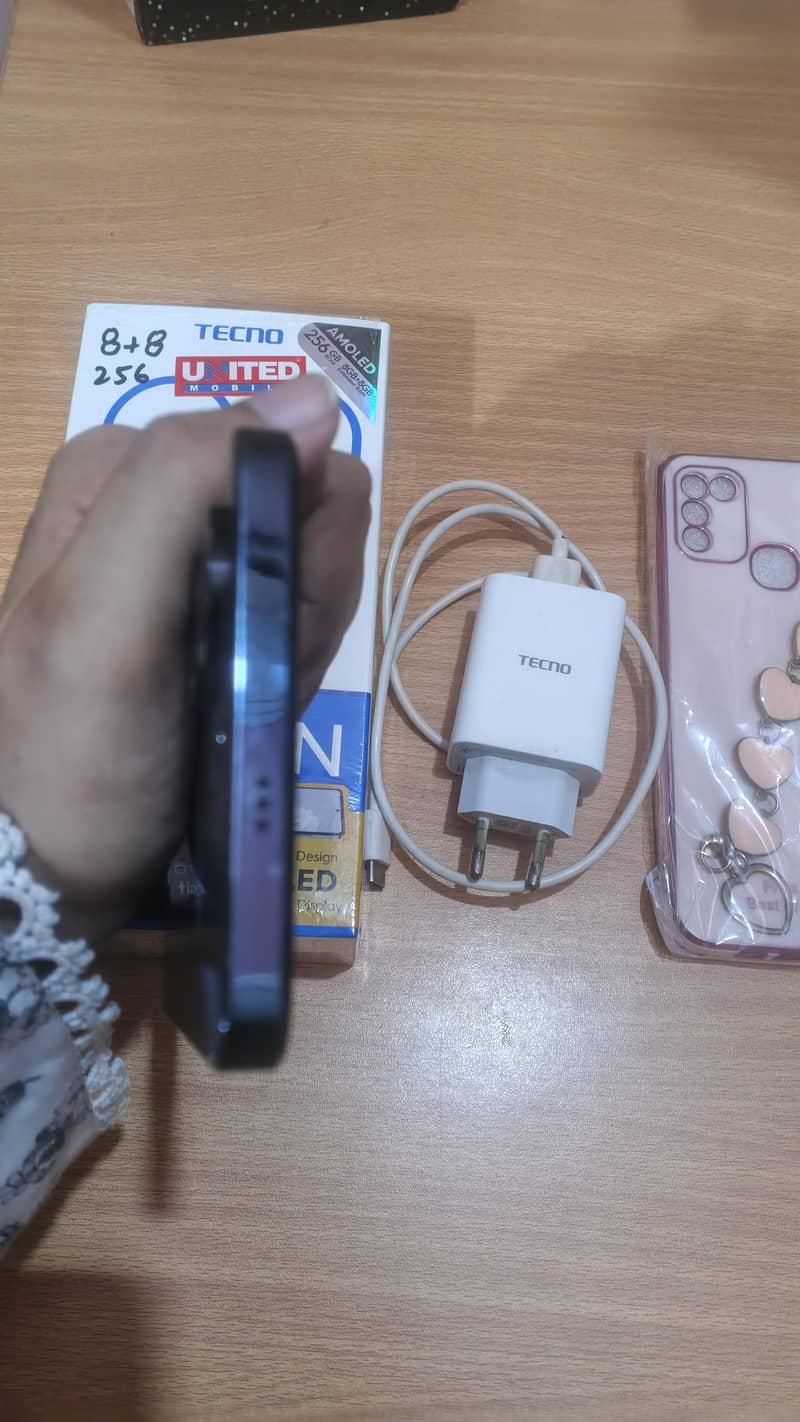 Tecno CAMON 20 7