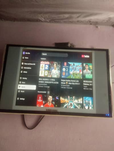 Led 18 inch with wifi device