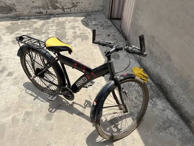 bara size ha cycle ka pic ma choti lag ri ha all ok no fault