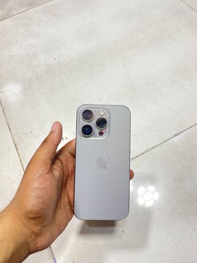 Apple iPhone 15 Pro