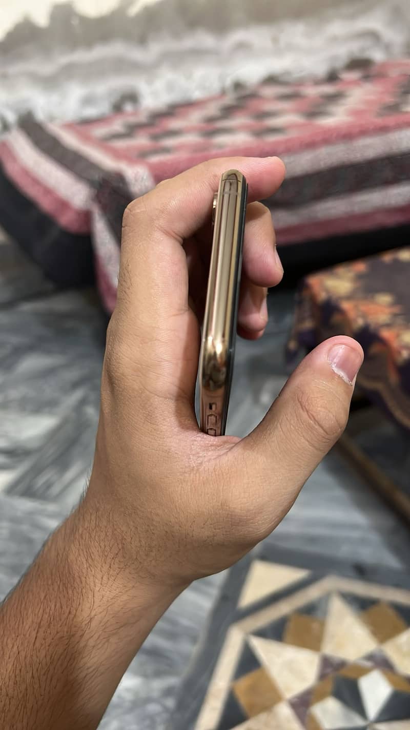 Iphone xs 3