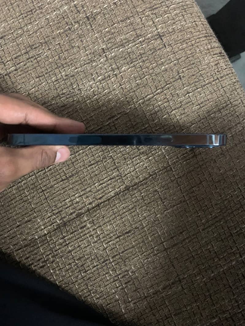 Iphone 12 pro 4