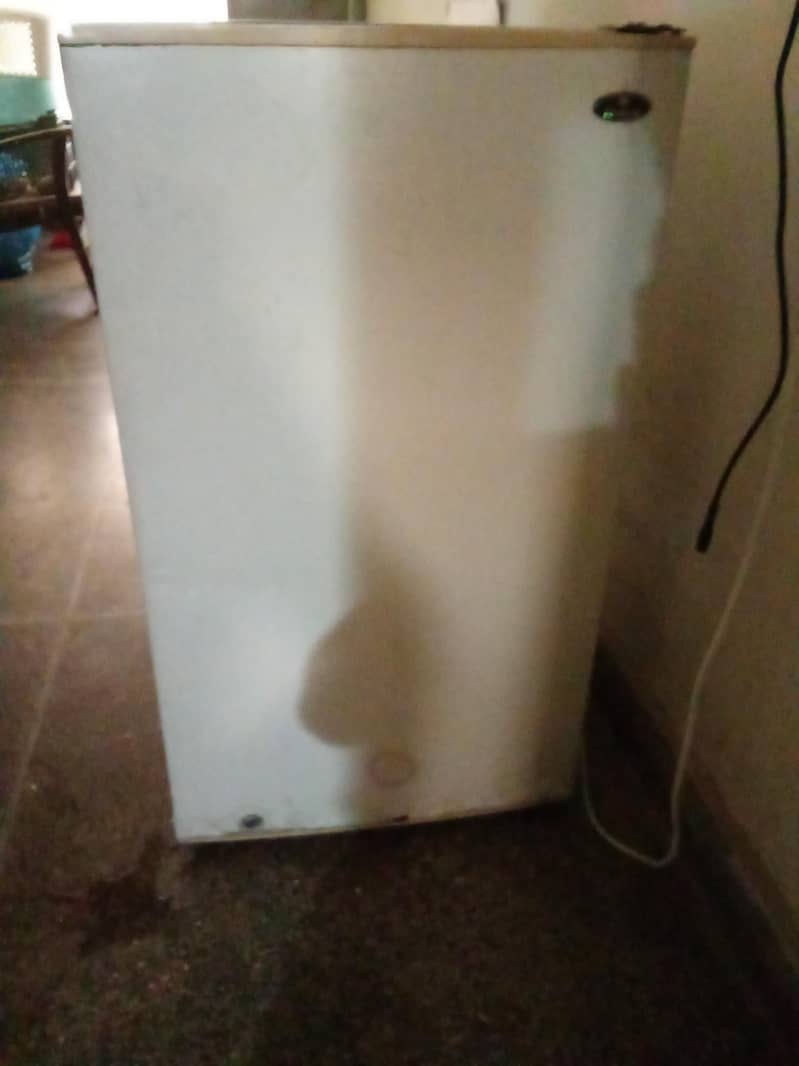 refrigerator 1