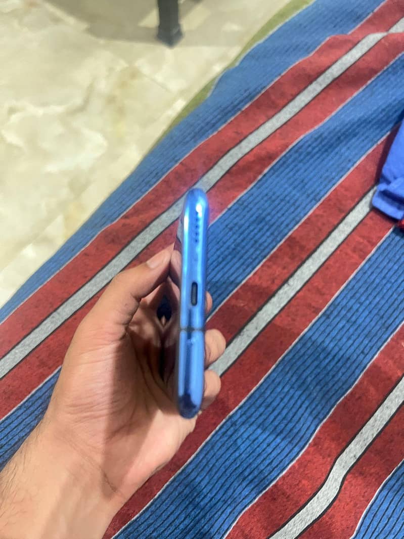 One Plus 7 Pro 4