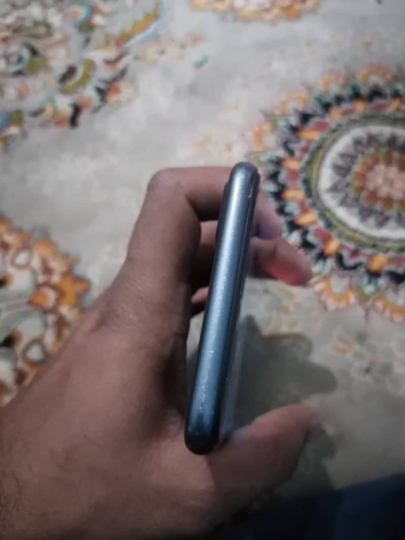 Apple iPhone 8 Plus 4