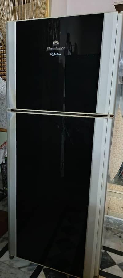 Dawlance Reflection Series Glass Door Refrigerator
