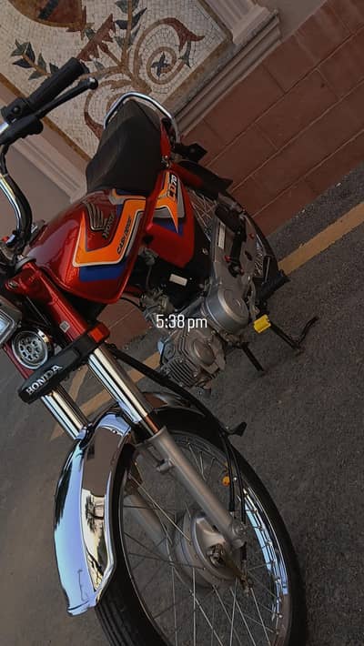 Honda CD 70 2025