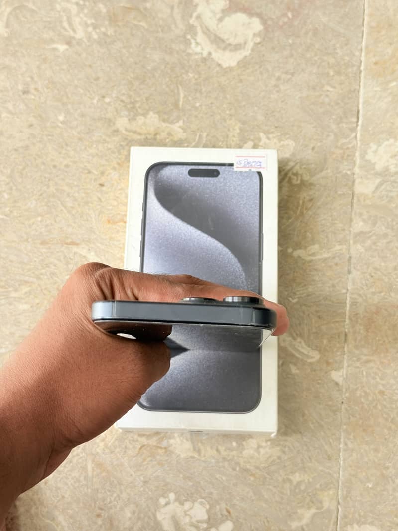 iPhone 15 pro max 1