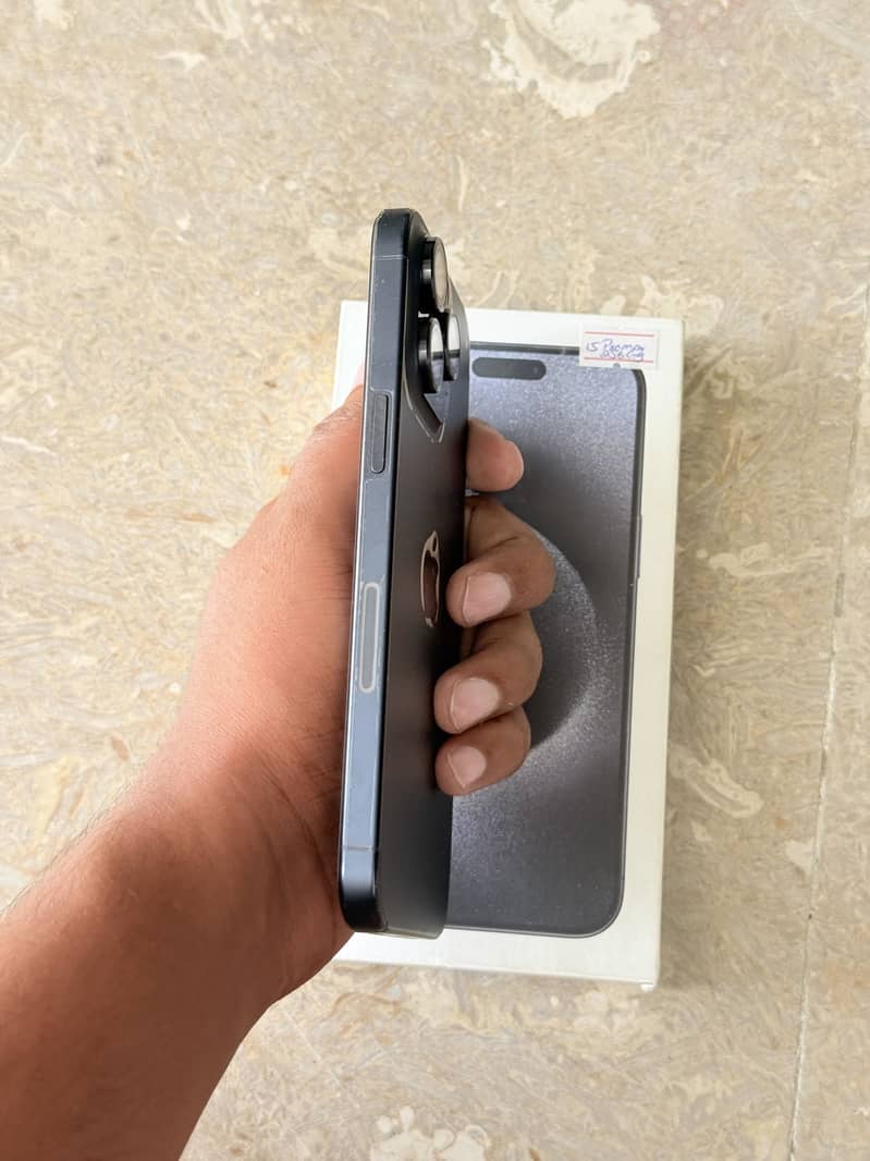 iPhone 15 pro max 5