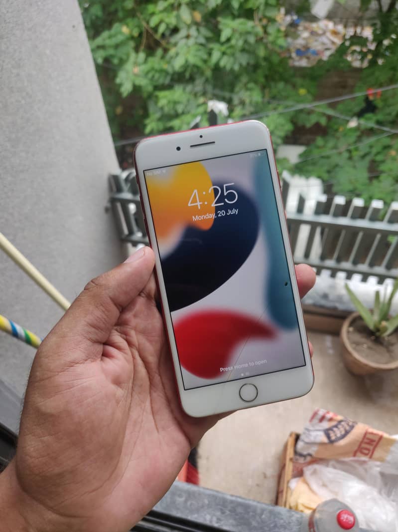 Apple iPhone 7 Plus 4