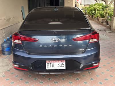 Hyundai Elantra 2021
