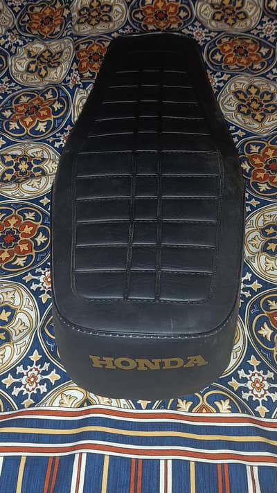 CG 125 Seat