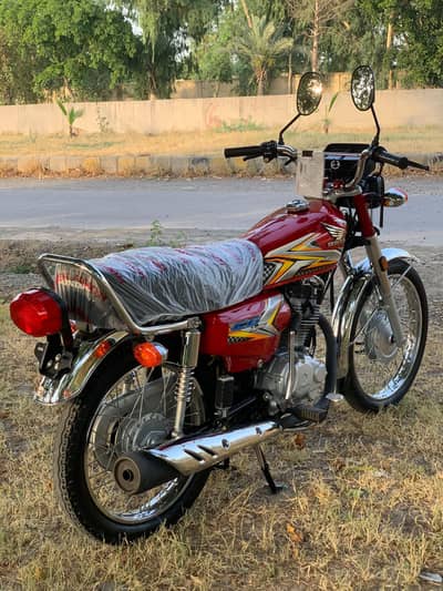 Honda 125 isb no 10/10 bio on spot