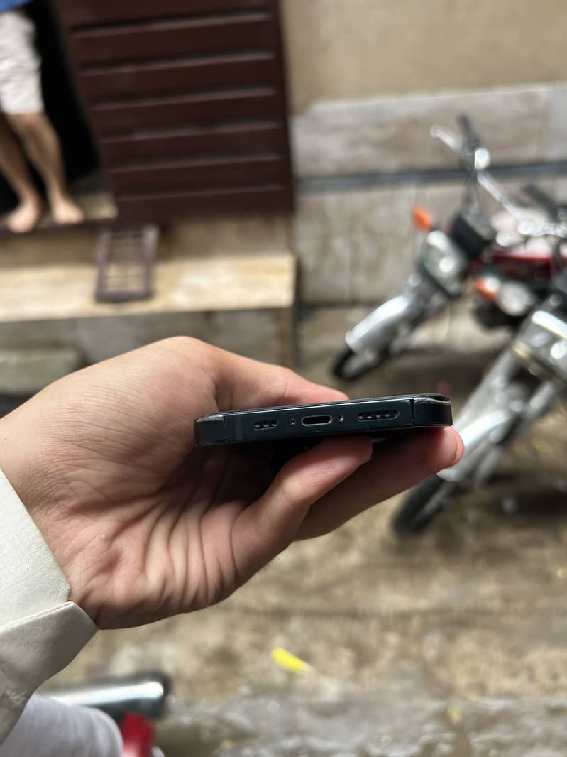Iphone 14 4