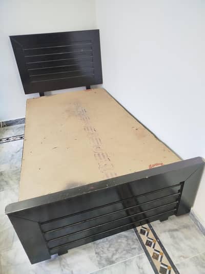 single bed with mattress