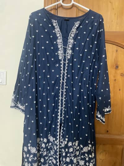 ORIENT DRESS SIZE LARGE CONDITION 10/10