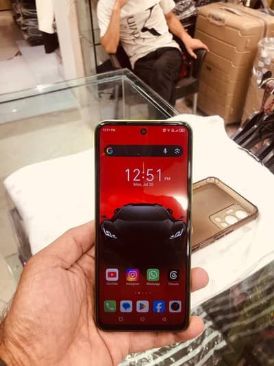 Infinix Hot 12