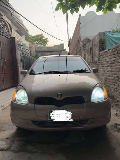 Toyota Vitz 2001