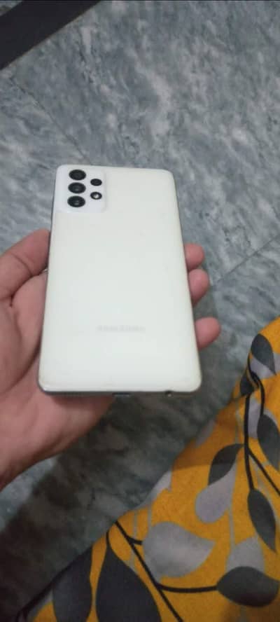 Samsung Mobile A72