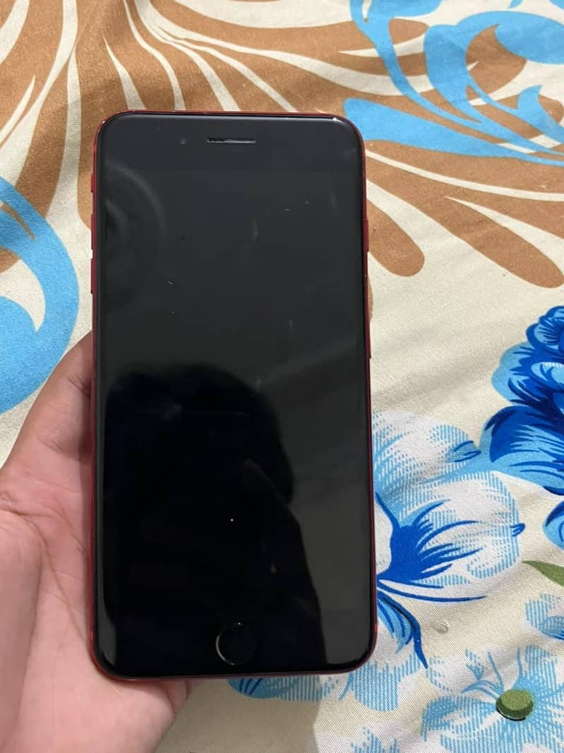 Apple iPhone 8 Plus 1