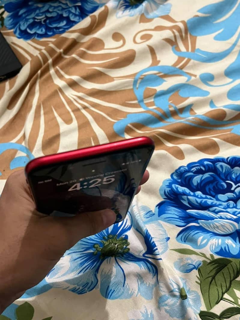 Apple iPhone 8 Plus 4