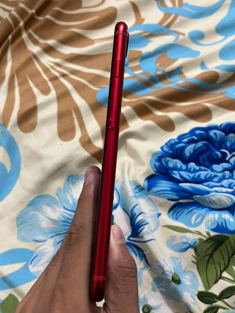 Apple iPhone 8 Plus 6