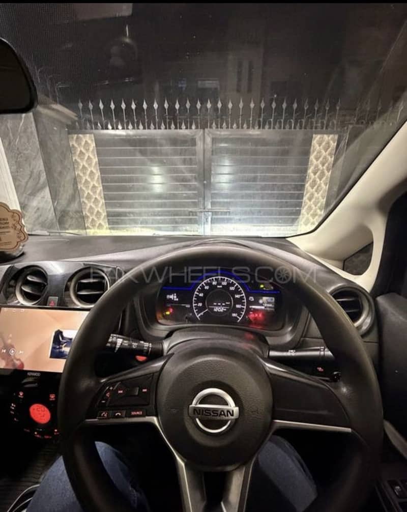 Nissan Note E Power 2017 10