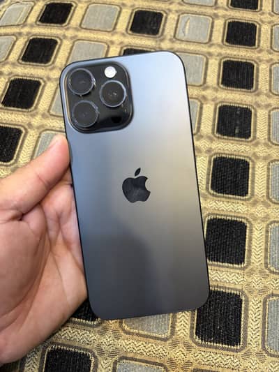 Apple iPhone 16 Pro Max