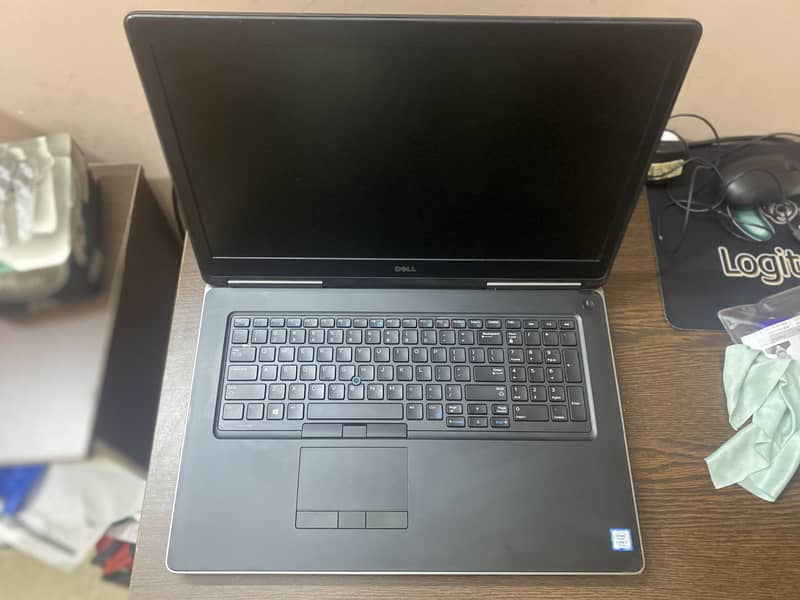 DELL precision 7720 2