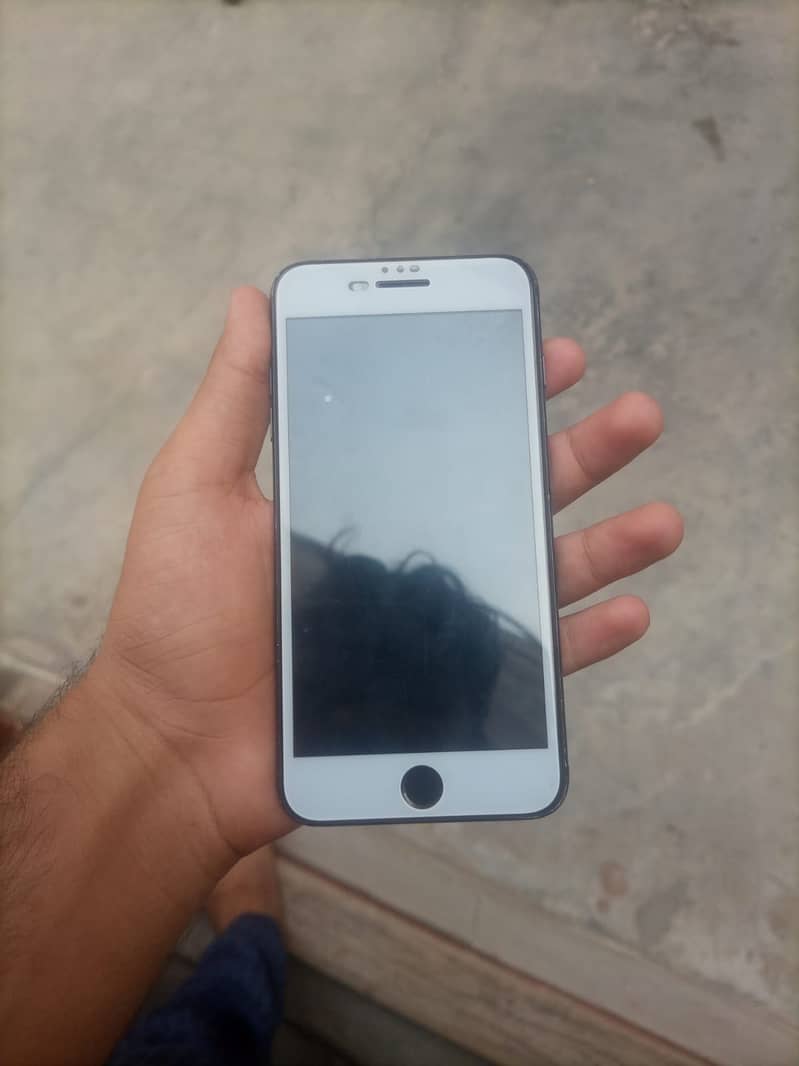 Apple iPhone 7 Plus 2