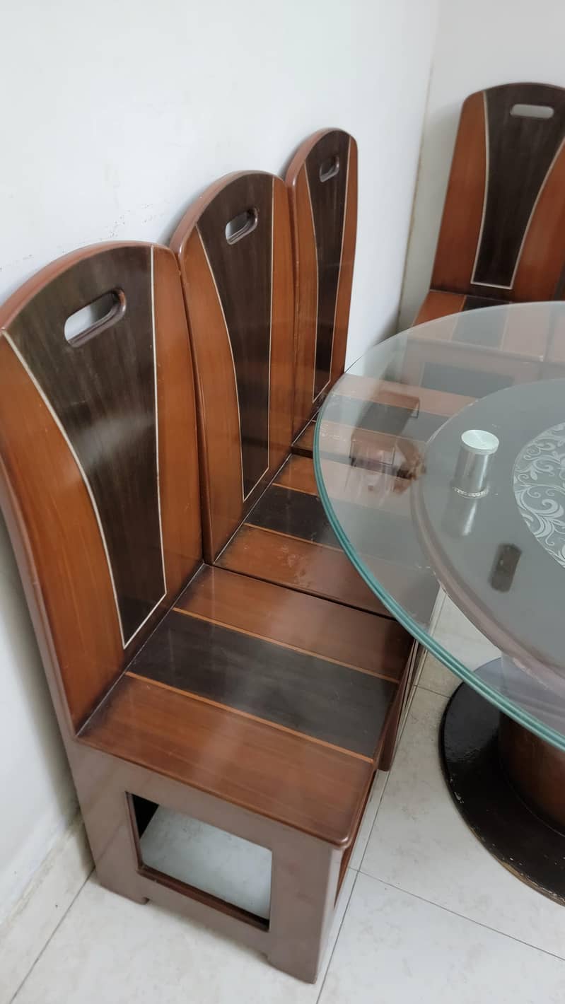 Dining table Round shape 2