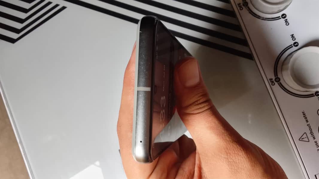 Google pixel 8 1
