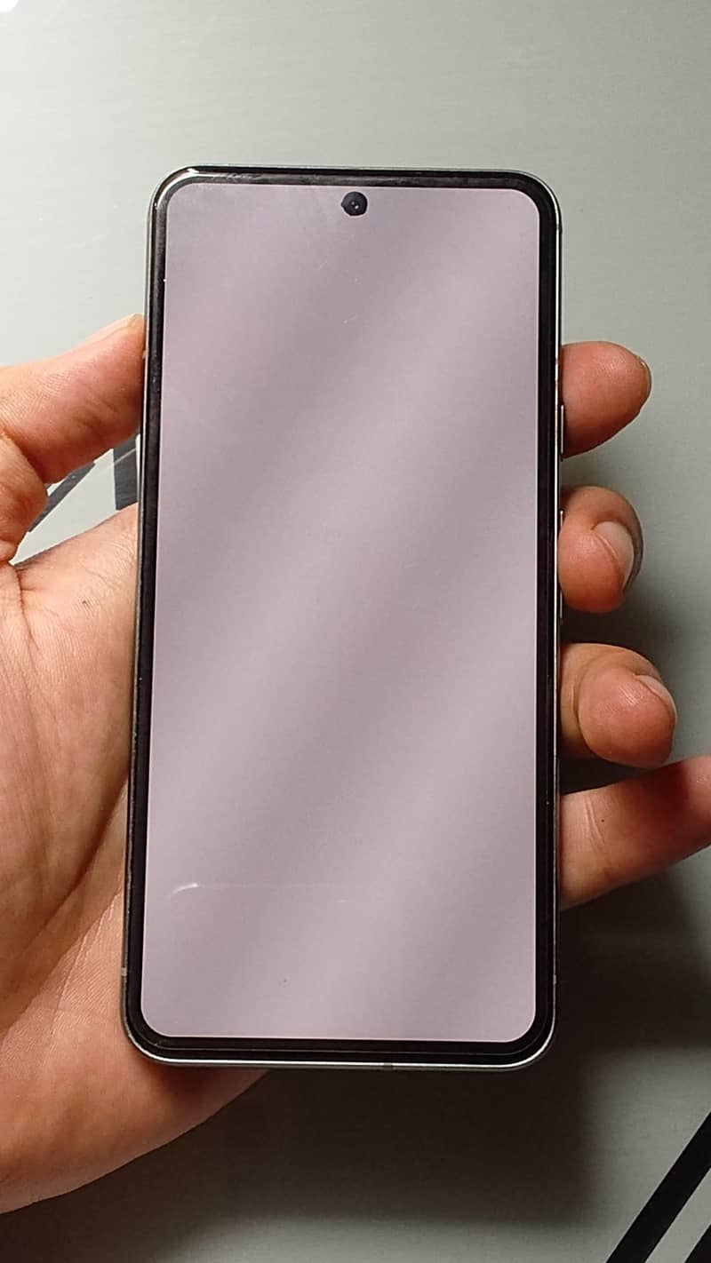 Google pixel 8 3